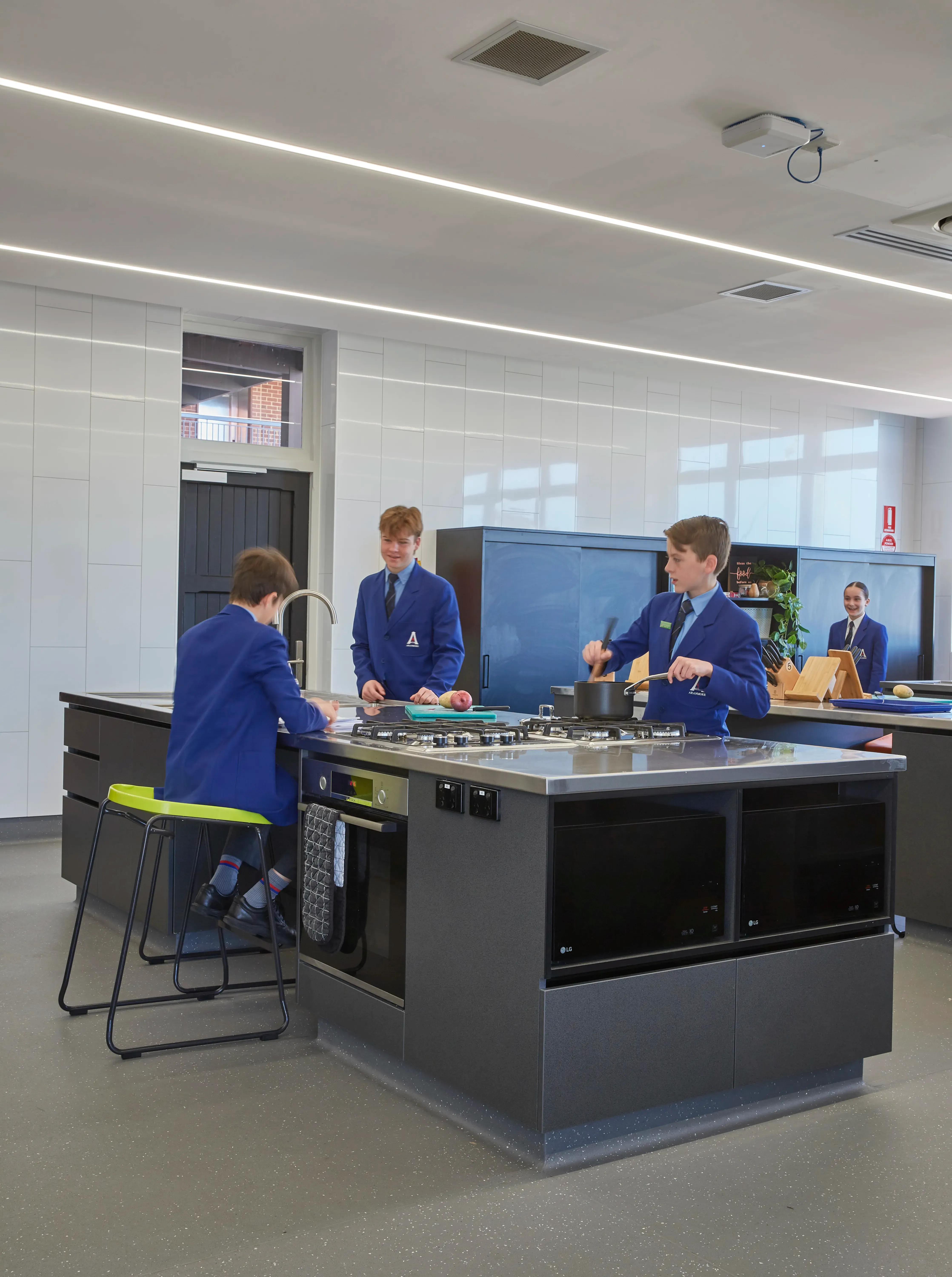 Aranmore Catholic College Stage 7A & 7B 12