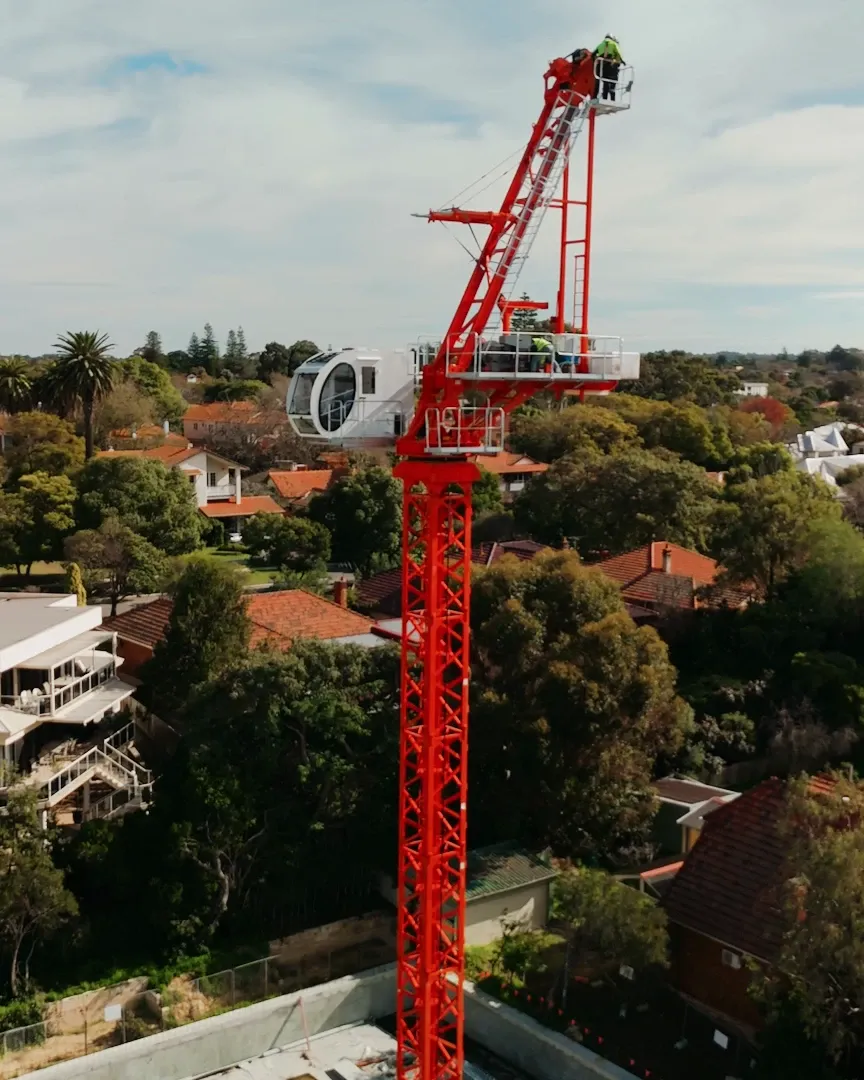 Drone shot of Nouveau Nedlands capturing the tower crane erection.
