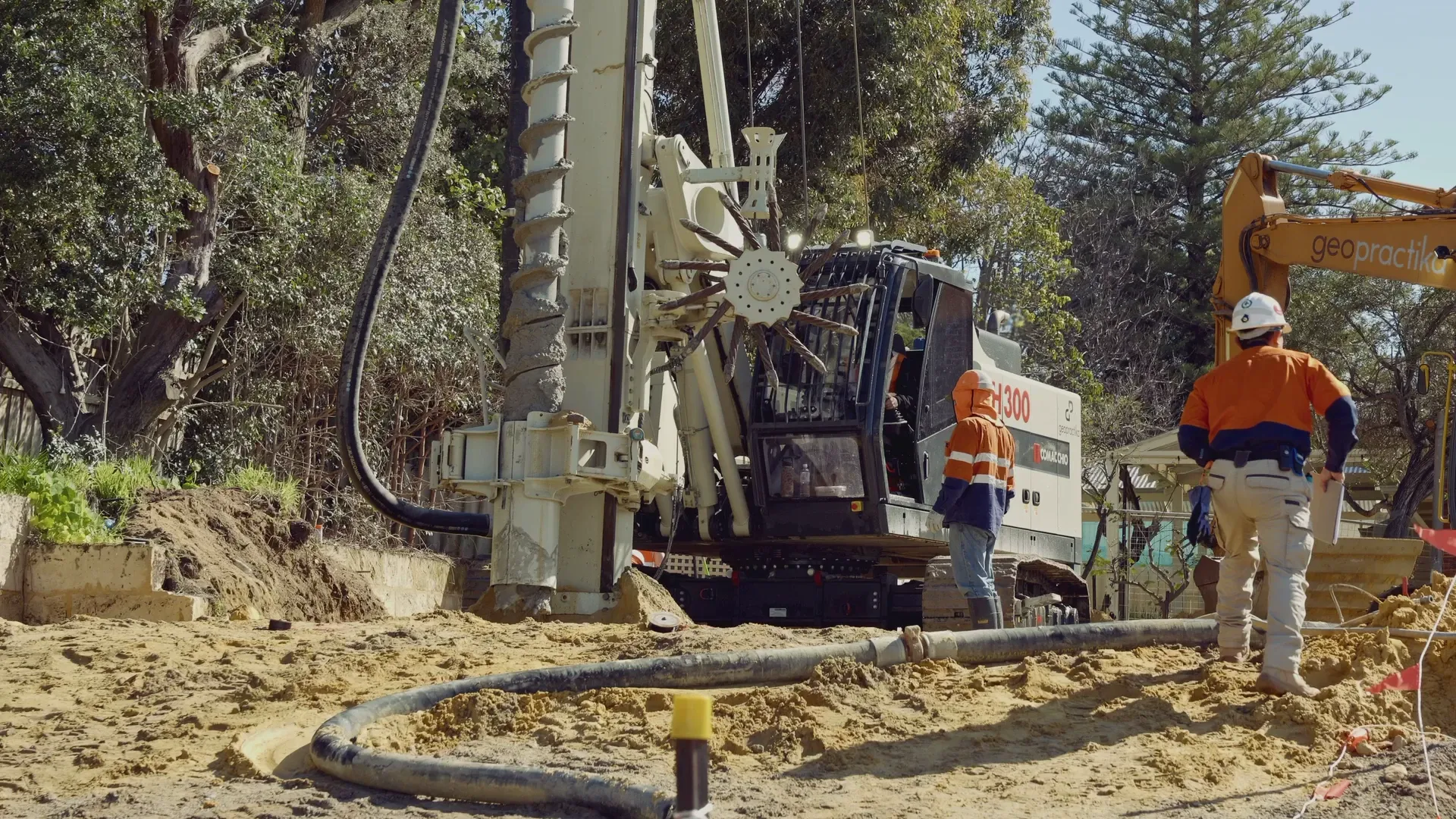 Footage of construction on site at Nouveau Nedlands